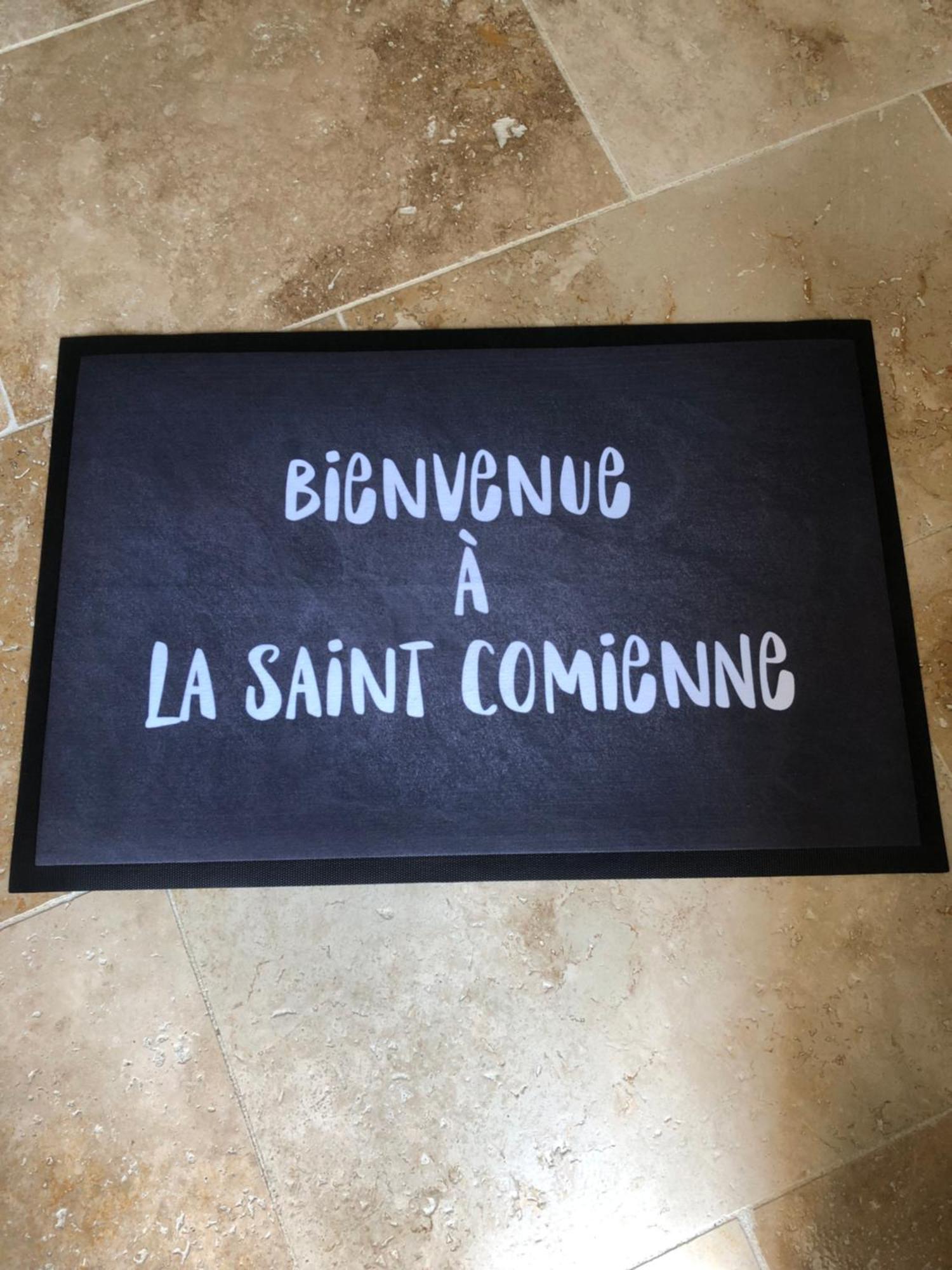 La Saint Comienne Villa Bagian luar foto